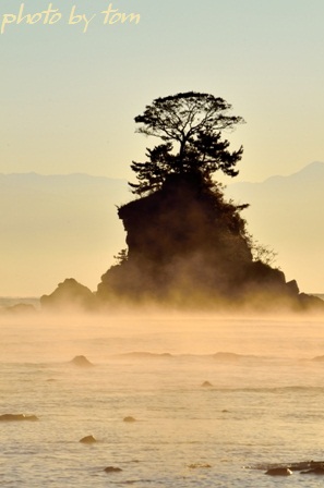 Vol.19「雨晴海岸、気嵐撮影」2012-その2- _b0155692_20452555.jpg