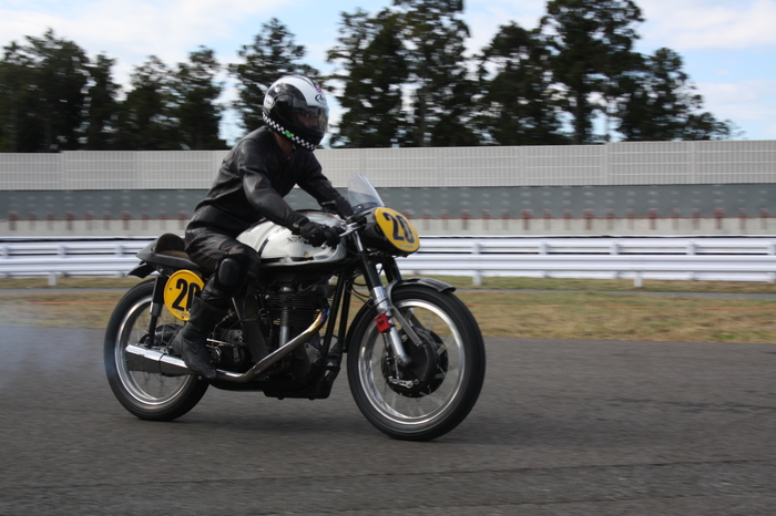 MANX NORTON　 SIDEWAY TROPHY　レポ_f0200399_2226351.jpg