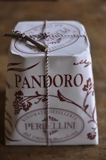 Perbelliniのパネットーネとパンドーロ_a0112221_14511271.jpg