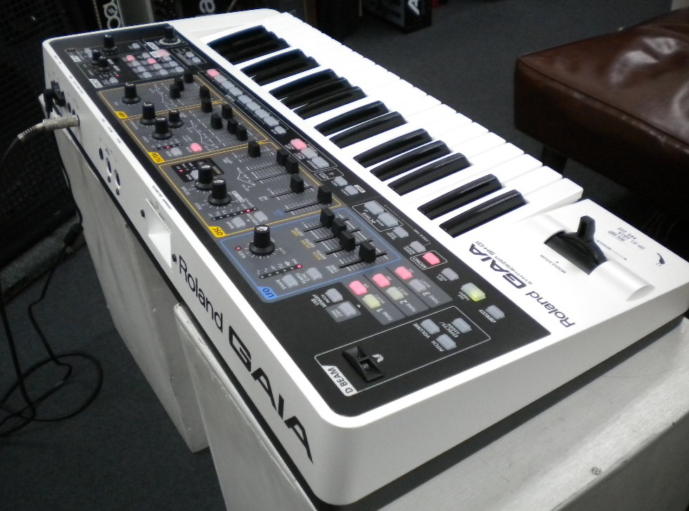 Roland GAIA SH-01試奏記 : 風流音色まねゑもん Roland GAIA SH-01試奏記 : 風流音色まねゑもん