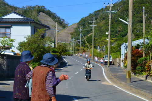 諸鈍校 校内ロードレース大会_e0028387_12555749.jpg