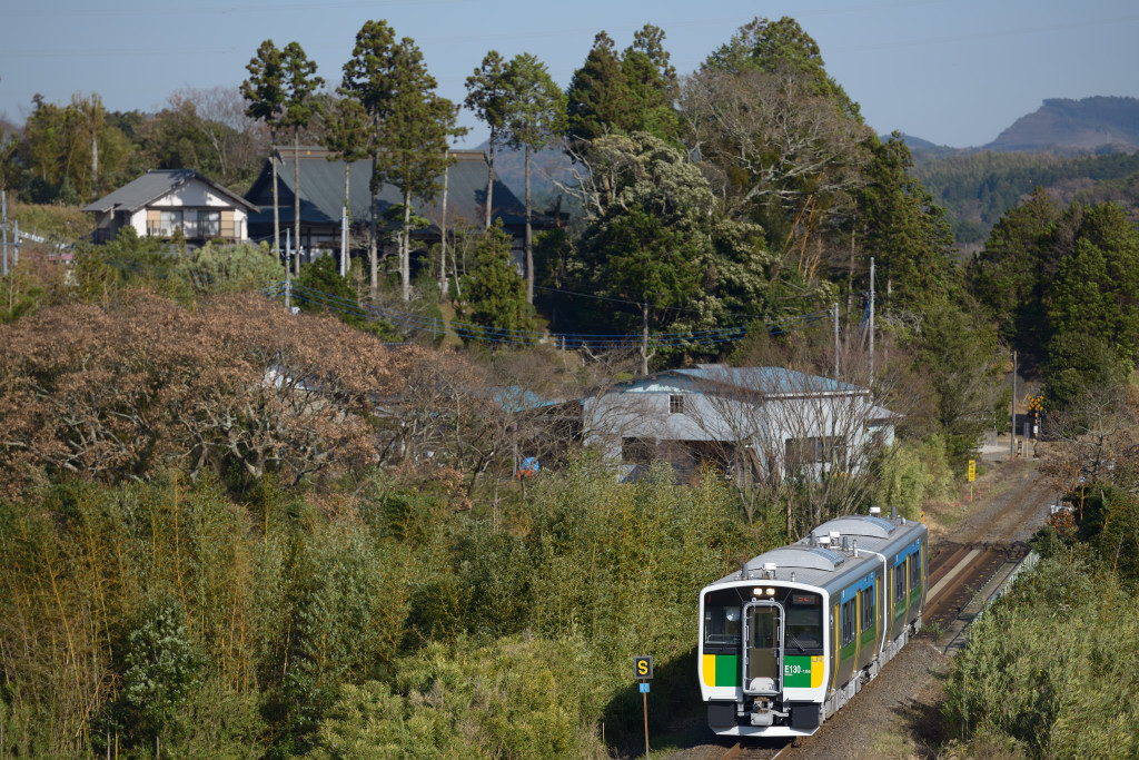 2012 12 6 久留里線 キハE130 929D_e0132794_6494580.jpg