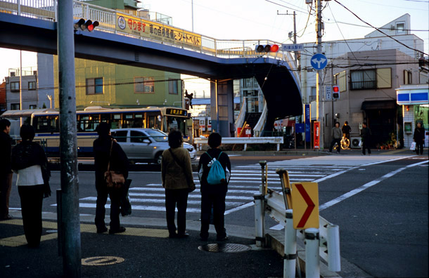 横断風景_e0109735_23503395.jpg