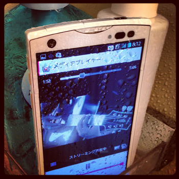 やっぱりスマホは防水が良いよね_c0060143_20355329.jpg