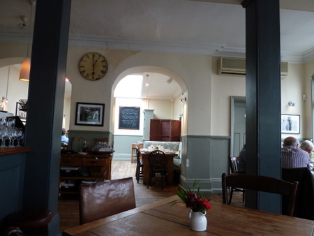 ガストロパブ　The Harwood Arms_e0176457_9422516.jpg