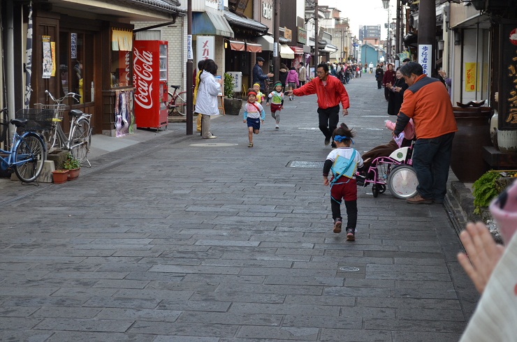 マラソン大会 in 八町大路商店街_d0230676_1231159.jpg