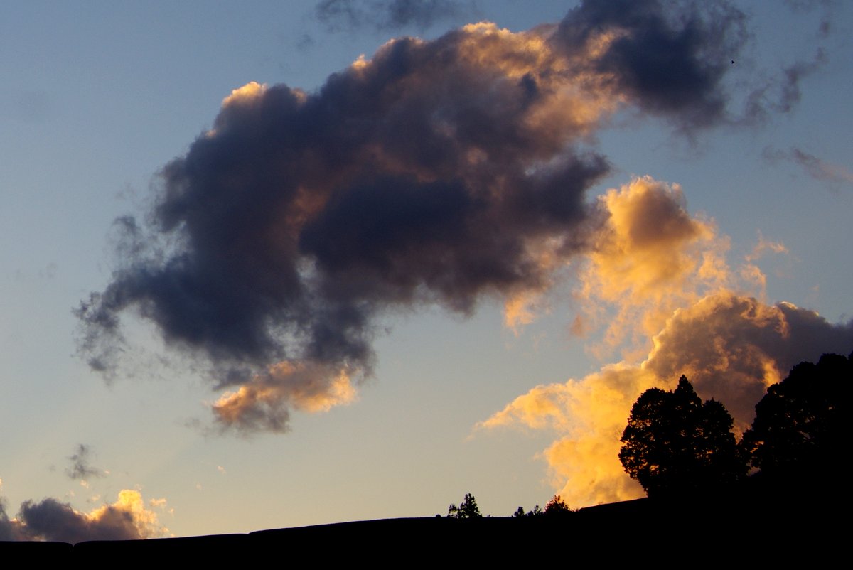 光る雲 あかてん通信 光る雲 あかてん通信