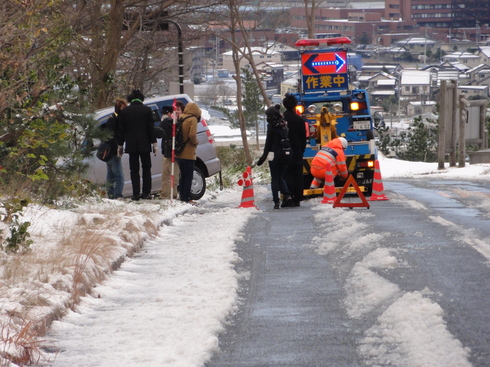 雪道注意_e0166734_1955012.jpg