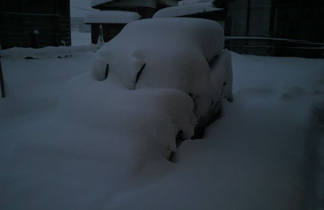 雪が降る_f0081443_2121440.jpg