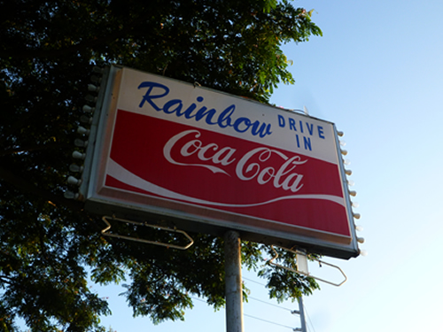 RAINBOW DRIVE INN(レインボー・ドライブ・イン)_c0152767_1144078.jpg