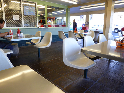 RAINBOW DRIVE INN(レインボー・ドライブ・イン)_c0152767_11484753.jpg