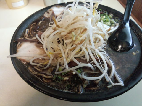 ~人吉のカリスマラーメン-驚愕のボリュームとルックス~_e0184224_14203718.png