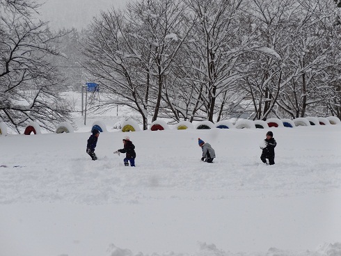 雪遊び 米沢市立関小学校公式ブログ