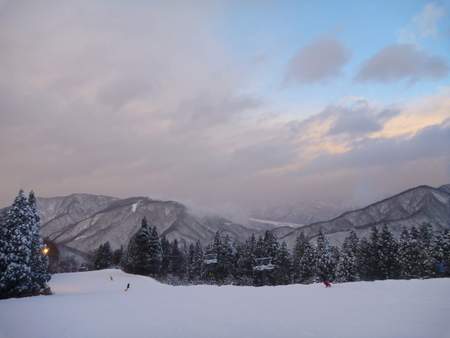 【滑走レポ 2012.12.10】大雪のかぐら　いざ、100ｃｍオーバーにチャレンジ！！＠かぐら_e0037849_23165812.jpg