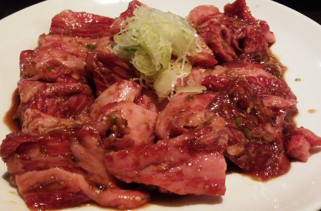 竹屋牛肉店　焼肉好きなら牛一頭丸ごと食せよ！　なんとユッケもある！　津市高茶屋_d0258976_2121730.jpg