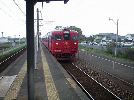 南国の列車　８　（日豊本線）_b0005281_214326.jpg