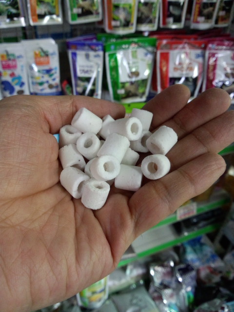 お買い得!ガラス製ろ材、販売中!_b0141806_17303958.jpg