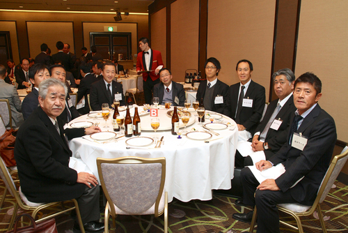 消費増税の表記を検討/ギカ連２０１２年度「納会」_b0276243_13112259.jpg