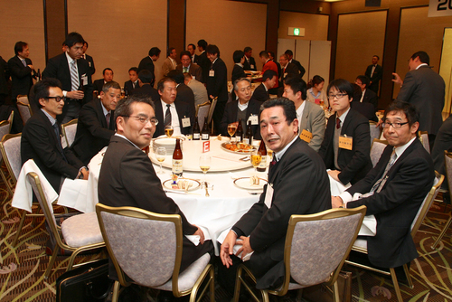 消費増税の表記を検討/ギカ連２０１２年度「納会」_b0276243_13123445.jpg