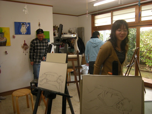 12月の「人物画デッサン」、大変盛り上がってます!!!_c0131063_0472345.jpg
