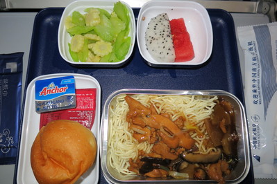 機内食（中国南方航空：CZ3787便）_a0124132_15173970.jpg