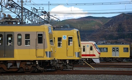 奥武蔵に150kWモーターが響く_e0030537_2147147.jpg