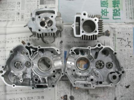 モンキー106cc ② パーツ待ち_e0114857_2314436.jpg
