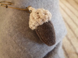 brooch どんぐり♪_a0165160_7551261.jpg