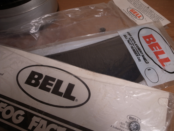 BELL純正シールド : 趣味的二輪散財日記