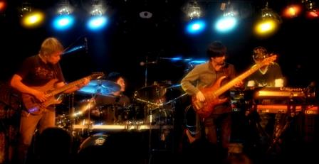 12/17(月)は日本初のフュージョンバンド「PRISM」Liveです!_d0115919_2171238.jpg