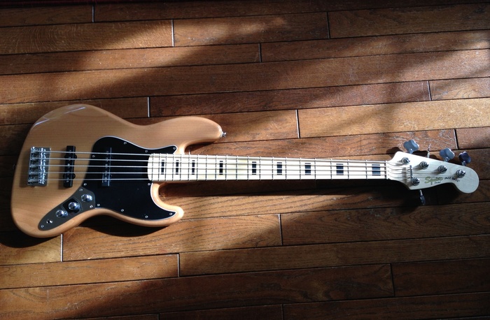 Squier by Fender Classic Vibe '70s Jazz Bass V Maple