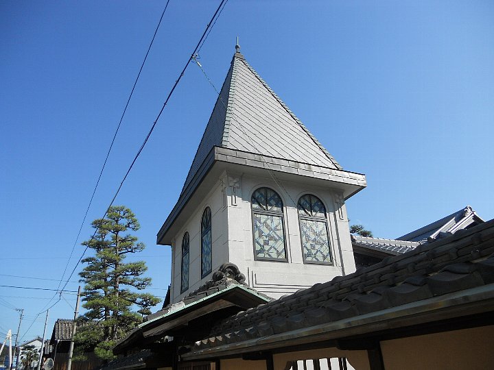倉の館三角邸洋館 レトロな建物を訪ねて
