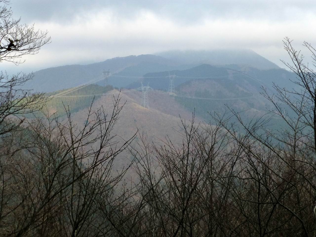 銚子岳・静ヶ岳－茨川林道からの尾根周回_e0110500_21102873.jpg