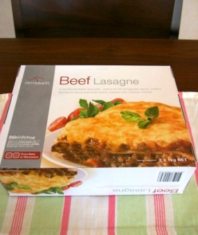 コストコ　　Jaraballi　  Beef　Lasagne_e0008118_18383758.jpg