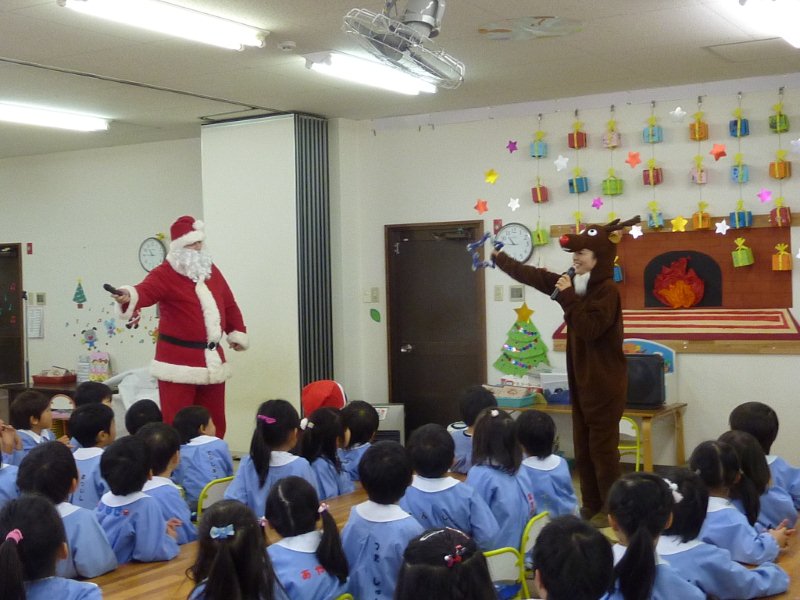 サンタさん、苦楽園口幼稚園（西宮市）に行きました♪_f0019063_216546.jpg