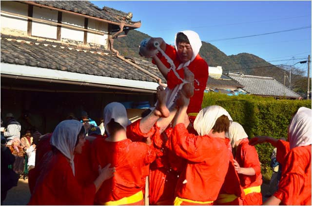 塩屋の彩と祭りの彩_c0132230_2144726.jpg