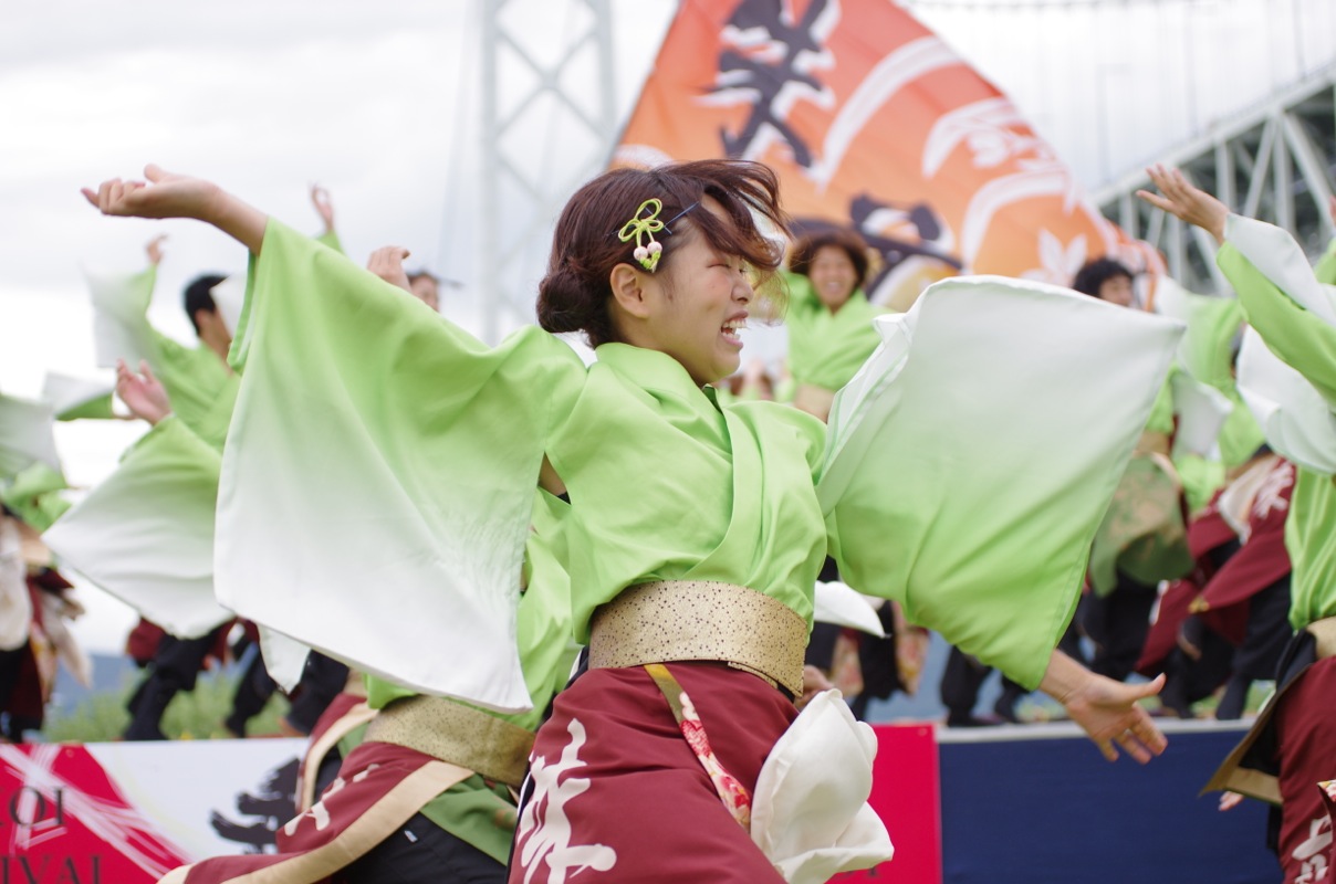 神戸よさこい２０１２本祭　２日目その８（大阪市立大学チーム「朱蘭」）_a0009554_0135991.jpg