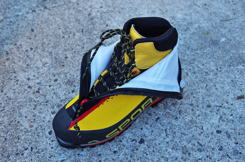 LA SPORTIVA　BATURA 2.0 GTX_f0214959_19504417.jpg