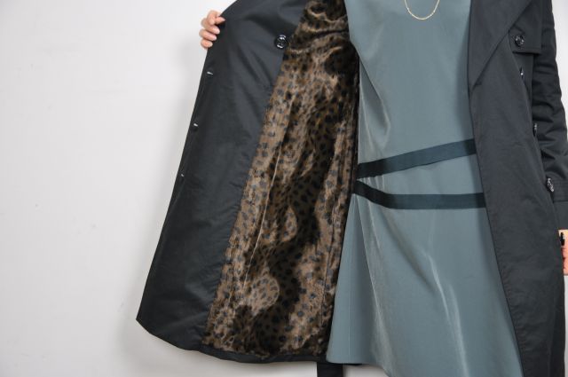 月が窓から ・・・ cacharel ._b0110586_19212764.jpg