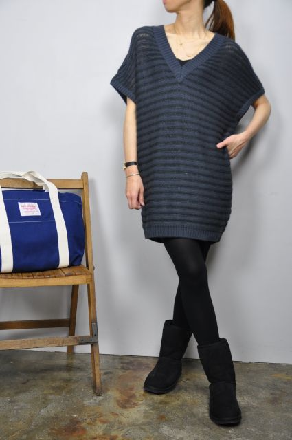 月が窓から ・・・ cacharel ._b0110586_1946855.jpg