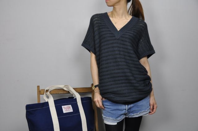 月が窓から ・・・ cacharel ._b0110586_1947391.jpg
