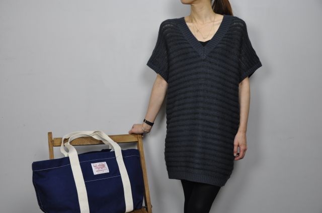 月が窓から ・・・ cacharel ._b0110586_19502276.jpg