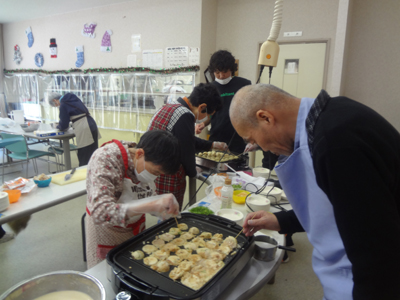 12/16たこやきパーティー!_a0154110_9205553.jpg