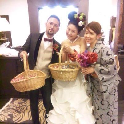 結婚式の二次会へ♪_e0200812_1191363.jpg