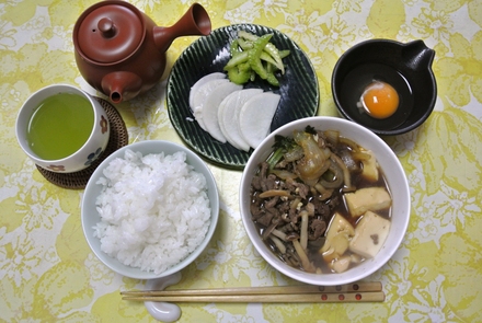 ブランチ♪　セロリすき焼き味はけっこう美味しい_e0221359_23145219.jpg