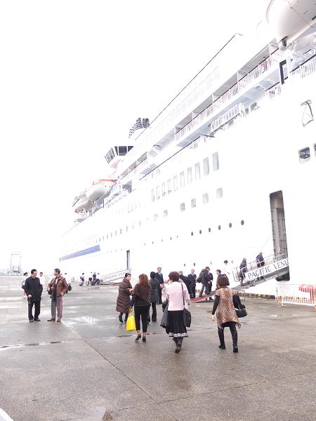 ぱしふぃっくびいなす Christmas Cruises 2012 ①_c0046587_2104123.jpg