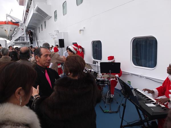 ぱしふぃっくびいなす Christmas Cruises 2012 ①_c0046587_2122551.jpg