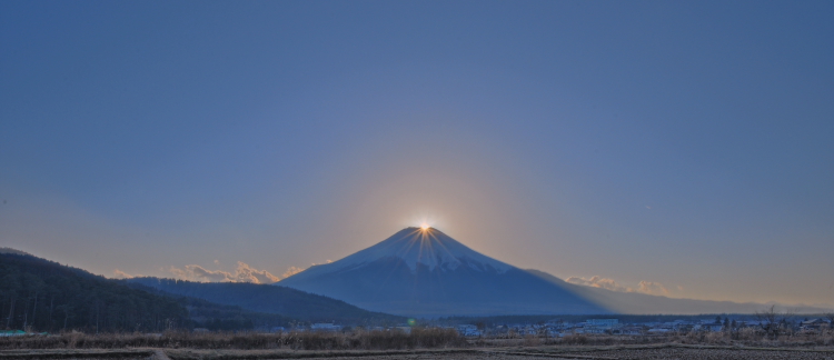 山梨県忍野村ダイヤモンド富士_a0150260_0505356.jpg