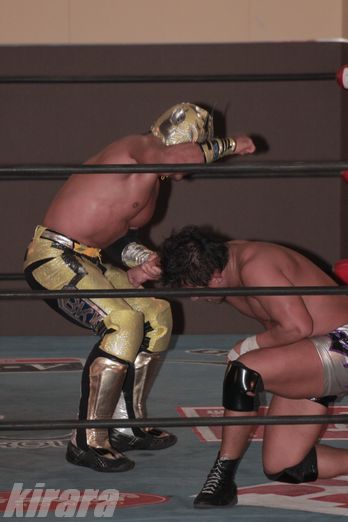 大阪プロレス【天王山２０１２】　その２_a0042864_12584160.jpg