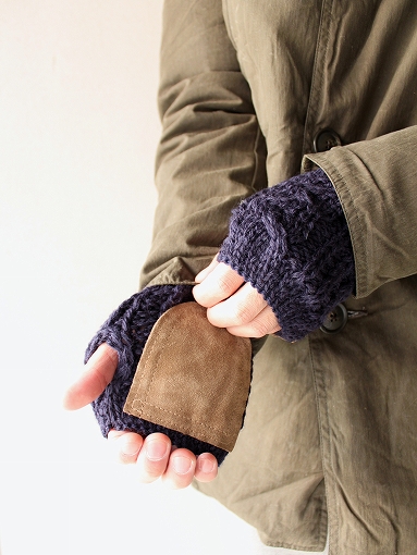 HIGHLAND 2000　 CABLE MITTEN with Lt TAN SUEDE_b0139281_16594362.jpg